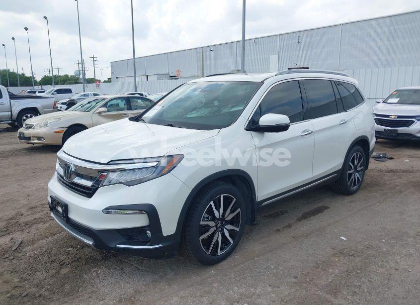 Photo 2 of 2019 Honda Pilot ELITE (VIN 5FNYF6H06KB026714)