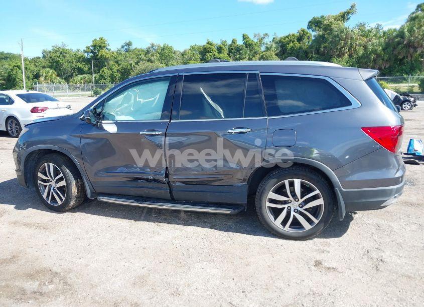 Photo 14 of 2016 Honda Pilot ELITE (VIN 5FNYF6H07GB093541)