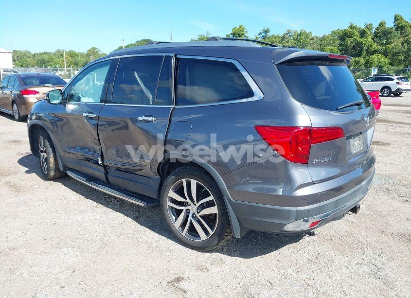 Photo 3 of 2016 Honda Pilot ELITE (VIN 5FNYF6H07GB093541)