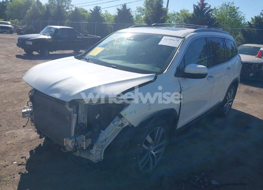 Photo 2 of 2016 Honda Pilot ELITE (VIN 5FNYF6H07GB126330)