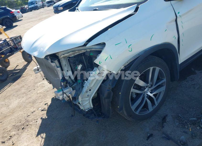 Photo 6 of 2016 Honda Pilot ELITE (VIN 5FNYF6H07GB126330)