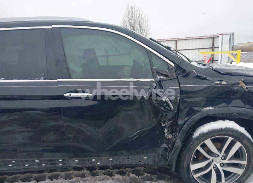 Photo 14 of 2017 Honda Pilot ELITE (VIN 5FNYF6H07HB013155)