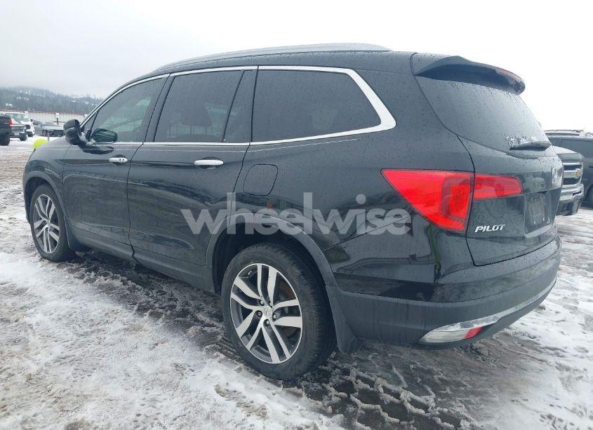 Photo 3 of 2017 Honda Pilot ELITE (VIN 5FNYF6H07HB013155)