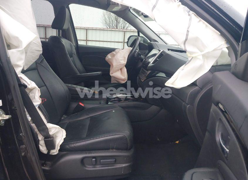 Photo 5 of 2017 Honda Pilot ELITE (VIN 5FNYF6H07HB013155)