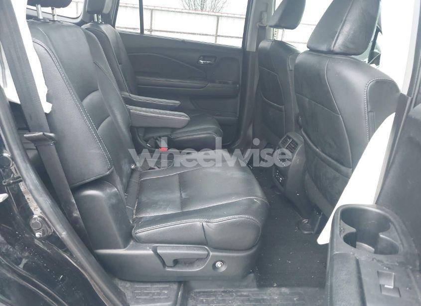 Photo 8 of 2017 Honda Pilot ELITE (VIN 5FNYF6H07HB013155)