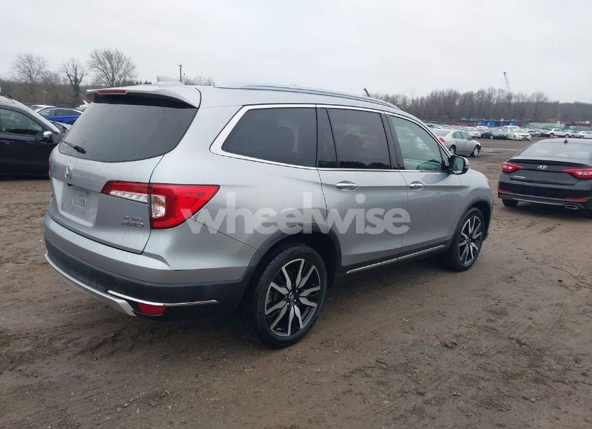 Photo 4 of 2019 Honda Pilot ELITE (VIN 5FNYF6H07KB005483)