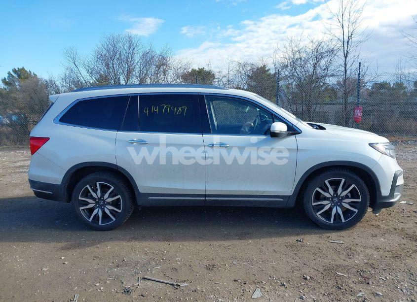 Photo 14 of 2019 Honda Pilot ELITE (VIN 5FNYF6H07KB060242)
