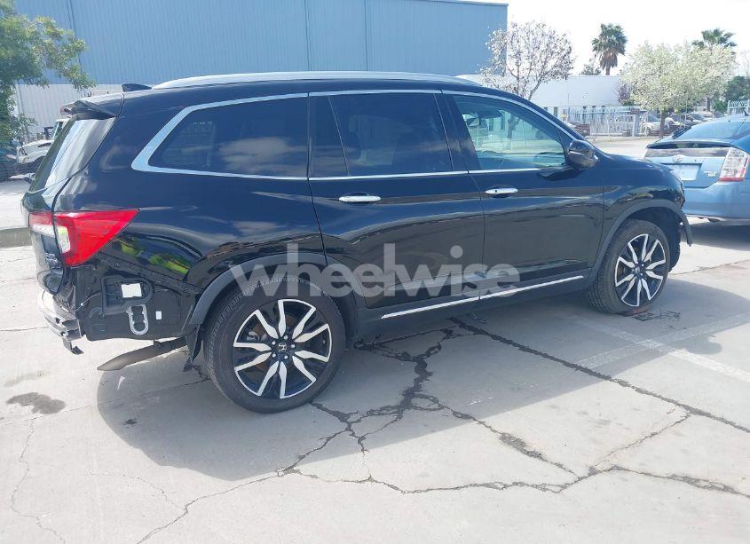 Photo 4 of 2022 Honda Pilot AWD ELITE (VIN 5FNYF6H07NB014527)