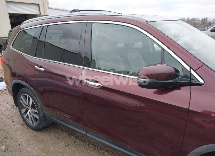 Photo 13 of 2016 Honda Pilot ELITE (VIN 5FNYF6H08GB021098)