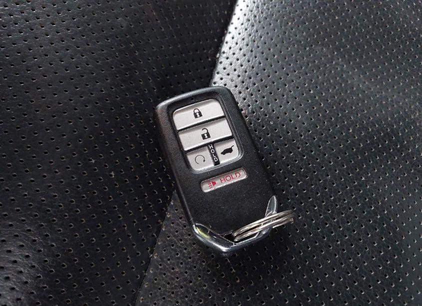 Photo 11 of 2016 Honda Pilot ELITE (VIN 5FNYF6H08GB024728)