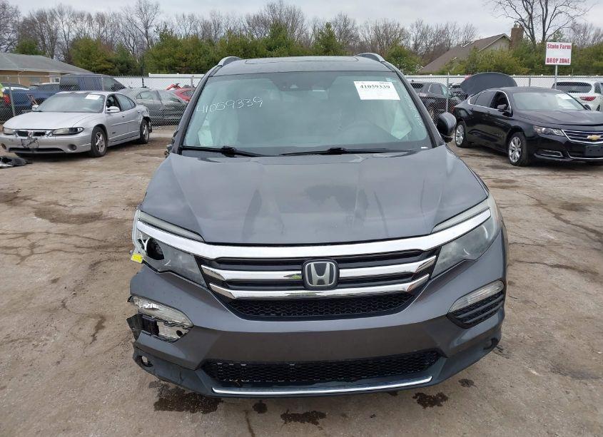 Photo 13 of 2016 Honda Pilot ELITE (VIN 5FNYF6H08GB024728)