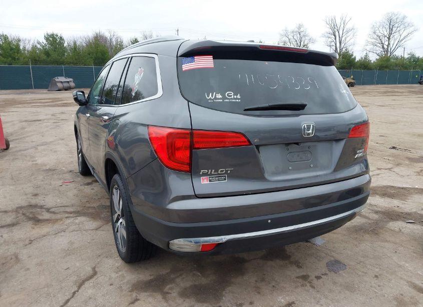 Photo 3 of 2016 Honda Pilot ELITE (VIN 5FNYF6H08GB024728)
