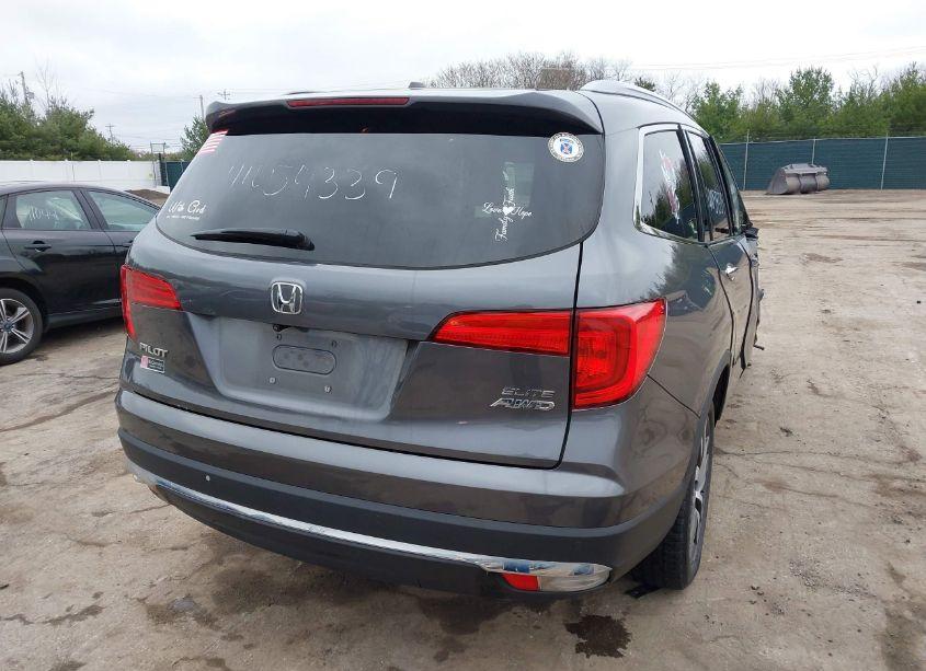 Photo 4 of 2016 Honda Pilot ELITE (VIN 5FNYF6H08GB024728)
