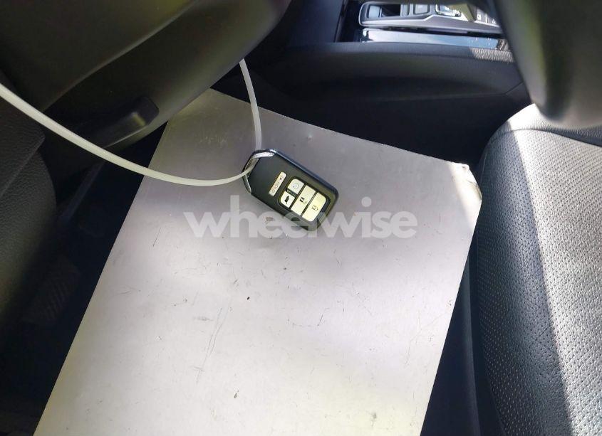 Photo 11 of 2016 Honda Pilot ELITE (VIN 5FNYF6H08GB100464)