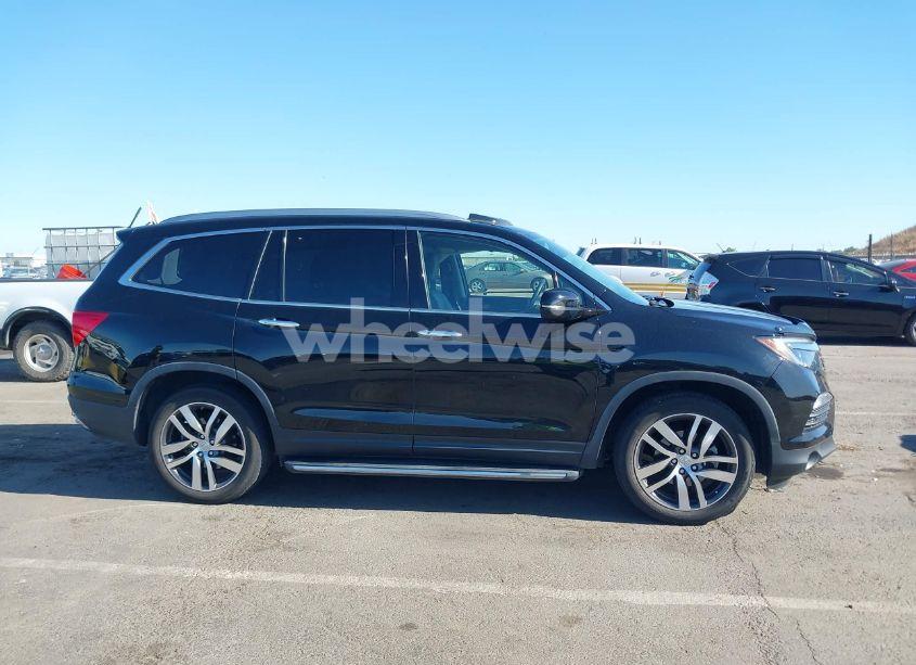 Photo 13 of 2017 Honda Pilot ELITE (VIN 5FNYF6H08HB001161)