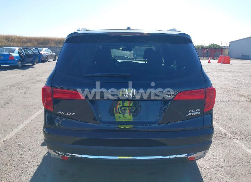 Photo 16 of 2017 Honda Pilot ELITE (VIN 5FNYF6H08HB001161)