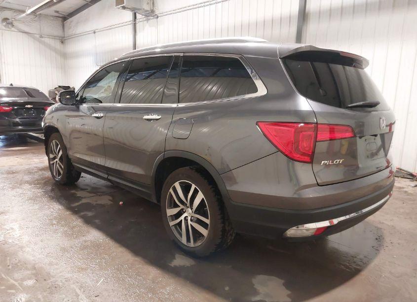 Photo 3 of 2017 Honda Pilot ELITE (VIN 5FNYF6H08HB035455)