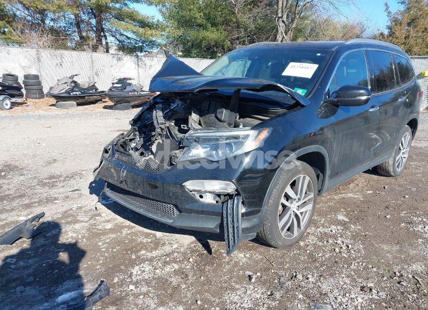 Photo 2 of 2017 Honda Pilot ELITE (VIN 5FNYF6H08HB072957)