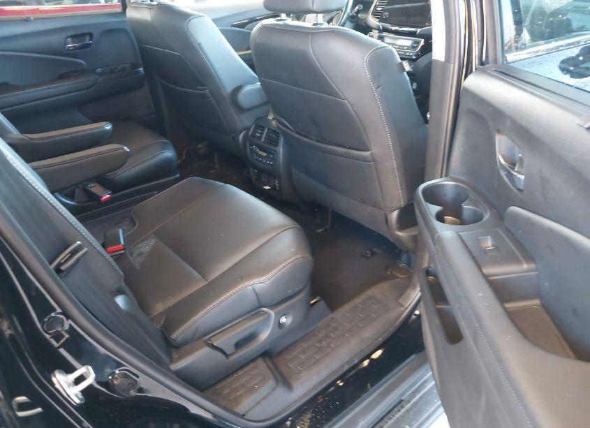 Photo 8 of 2022 Honda Pilot AWD ELITE (VIN 5FNYF6H08NB024564)