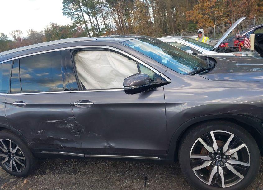 Photo 13 of 2019 Honda Pilot ELITE (VIN 5FNYF6H09KB062252)