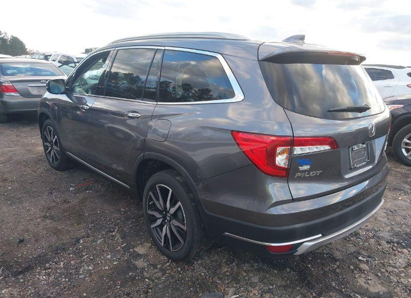 Photo 3 of 2019 Honda Pilot ELITE (VIN 5FNYF6H09KB062252)