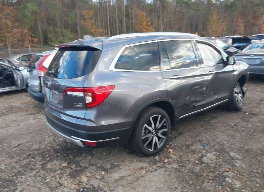 Photo 4 of 2019 Honda Pilot ELITE (VIN 5FNYF6H09KB062252)