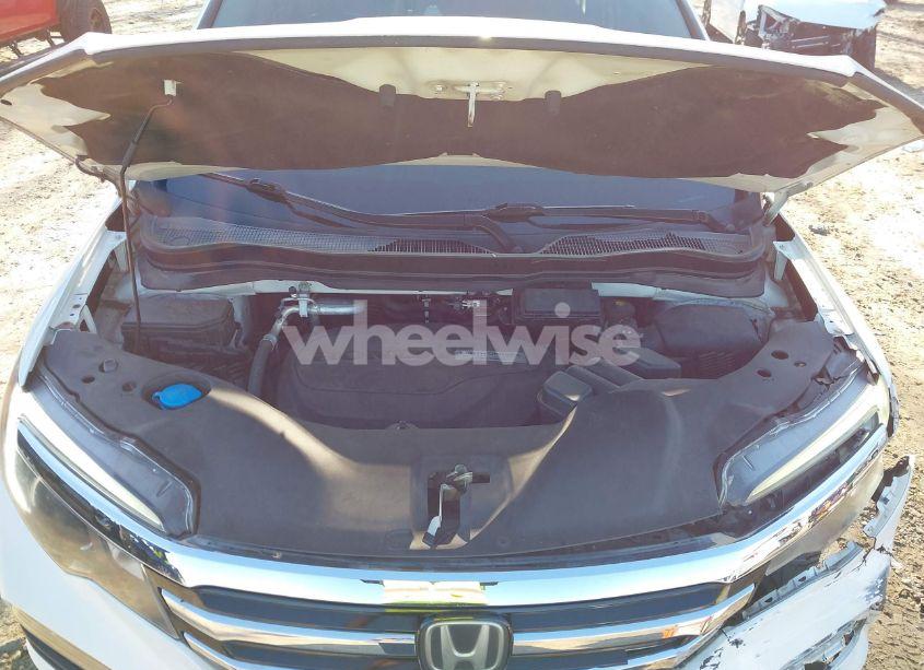 Photo 10 of 2016 Honda Pilot ELITE (VIN 5FNYF6H0XGB053342)
