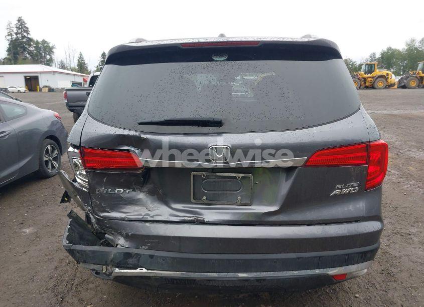 Photo 16 of 2017 Honda Pilot ELITE (VIN 5FNYF6H0XHB001789)