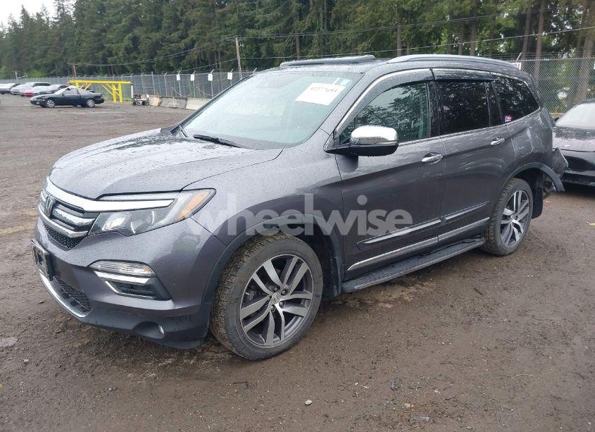Photo 2 of 2017 Honda Pilot ELITE (VIN 5FNYF6H0XHB001789)