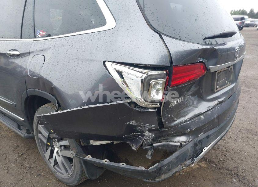 Photo 6 of 2017 Honda Pilot ELITE (VIN 5FNYF6H0XHB001789)