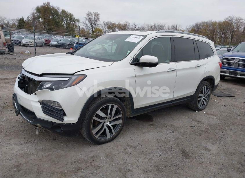 Photo 2 of 2017 Honda Pilot ELITE (VIN 5FNYF6H0XHB092899)