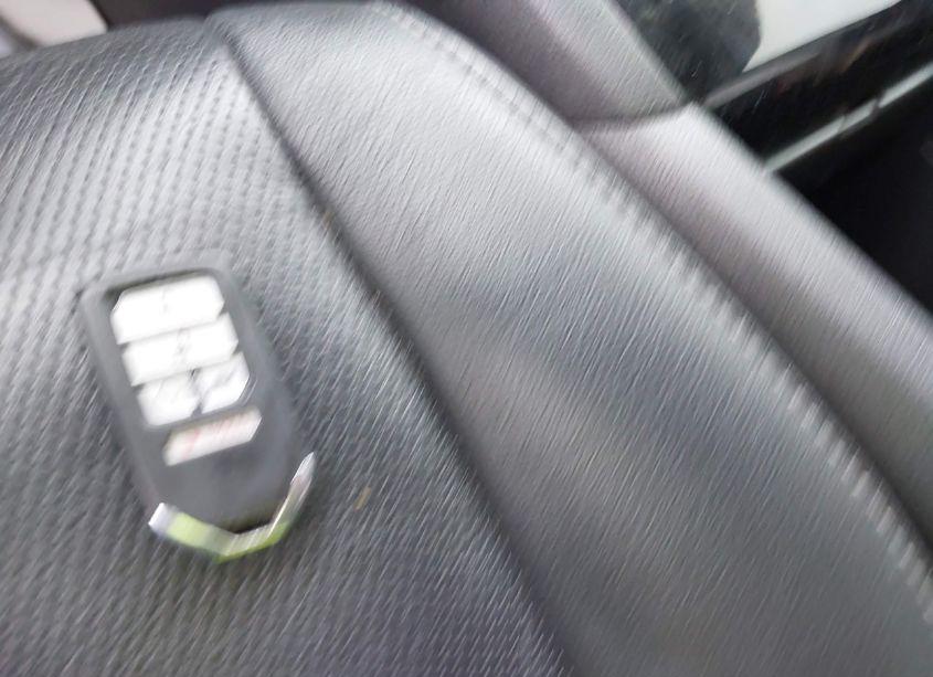 Photo 11 of 2018 Honda Pilot ELITE (VIN 5FNYF6H0XJB006707)