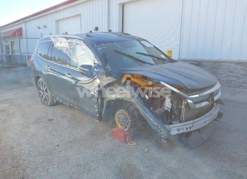 2019 Honda Pilot ELITE (VIN 5FNYF6H0XKB063801) main photo