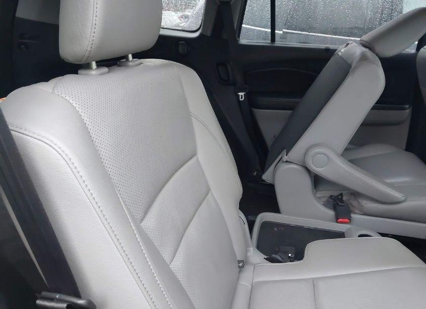 Photo 8 of 2021 Honda Pilot AWD ELITE (VIN 5FNYF6H0XMB044572)