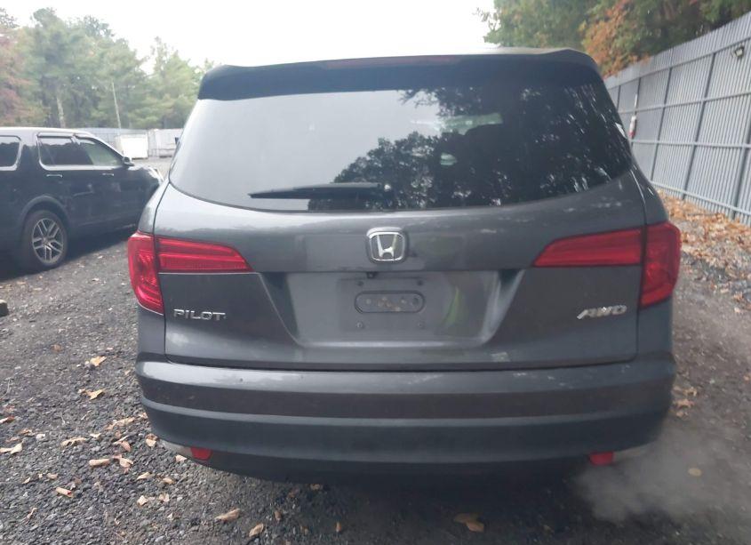 Photo 16 of 2016 Honda Pilot LX (VIN 5FNYF6H10GB045243)
