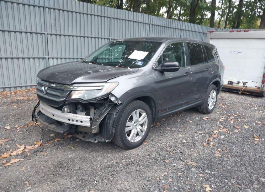 Photo 2 of 2016 Honda Pilot LX (VIN 5FNYF6H10GB045243)