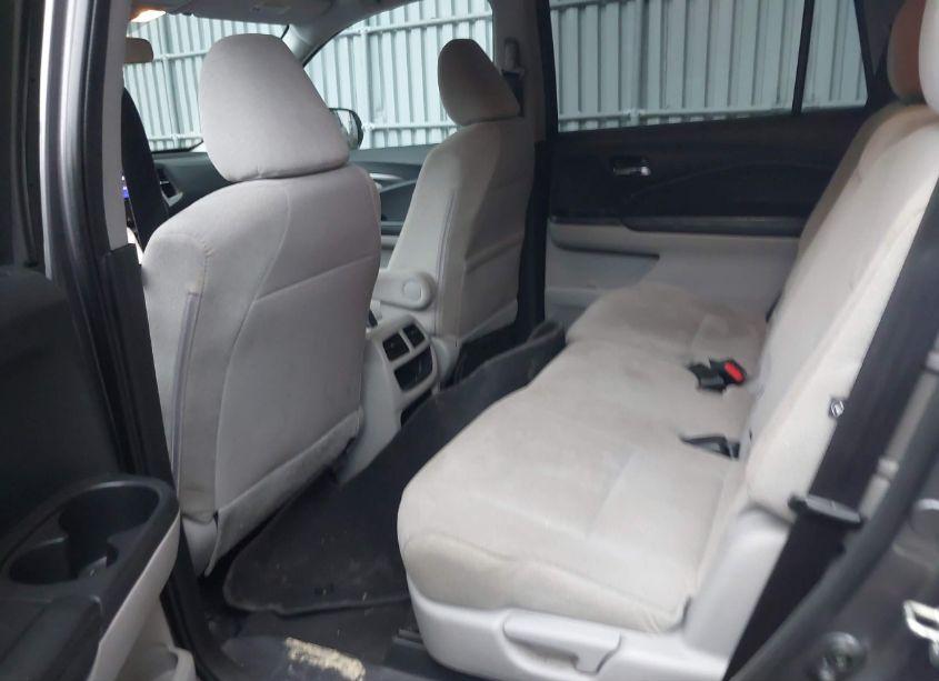 Photo 8 of 2016 Honda Pilot LX (VIN 5FNYF6H10GB045243)