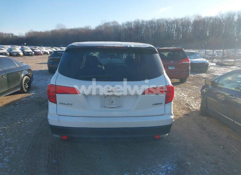 Photo 16 of 2017 Honda Pilot LX (VIN 5FNYF6H10HB040450)