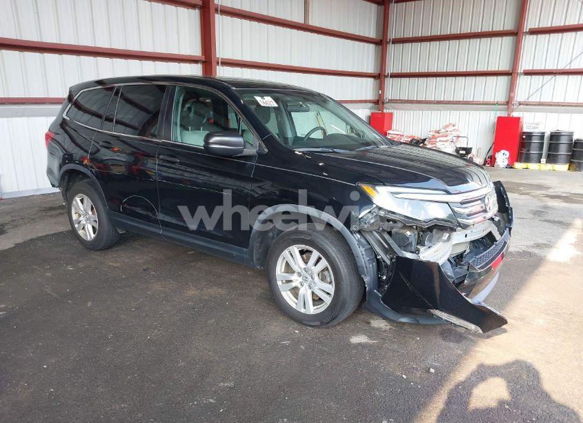 2017 Honda Pilot LX (VIN 5FNYF6H10HB088465) main photo