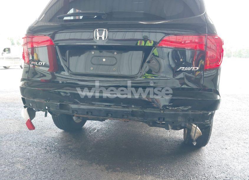 Photo 18 of 2017 Honda Pilot LX (VIN 5FNYF6H10HB088465)