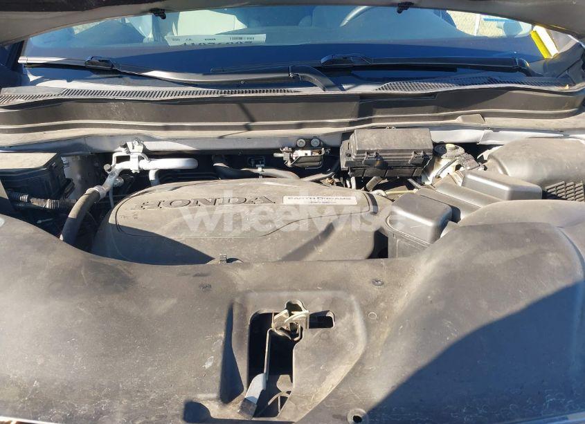 Photo 10 of 2019 Honda Pilot LX (VIN 5FNYF6H11KB009506)