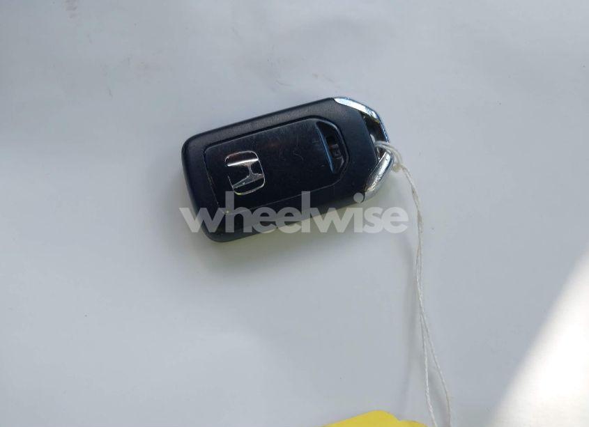 Photo 11 of 2019 Honda Pilot LX (VIN 5FNYF6H11KB009506)