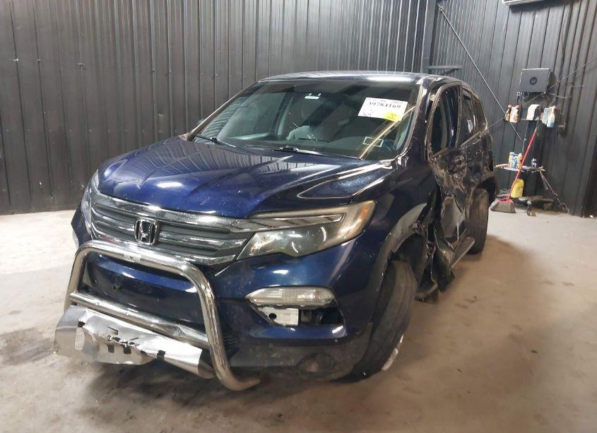 Photo 2 of 2016 Honda Pilot LX (VIN 5FNYF6H12GB061508)