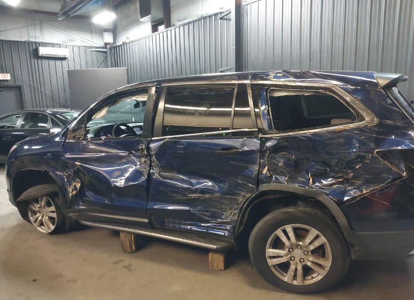 Photo 6 of 2016 Honda Pilot LX (VIN 5FNYF6H12GB061508)