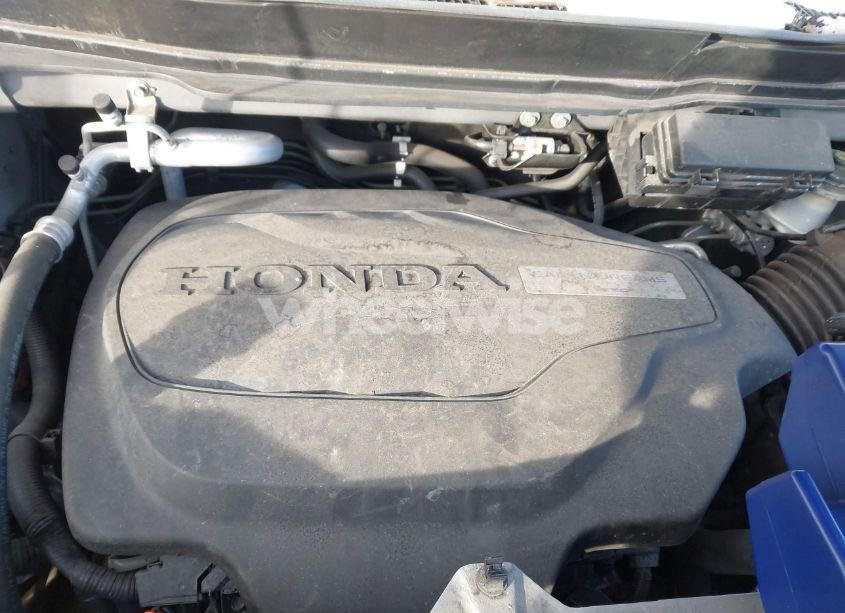 Photo 10 of 2018 Honda Pilot LX (VIN 5FNYF6H12JB064996)