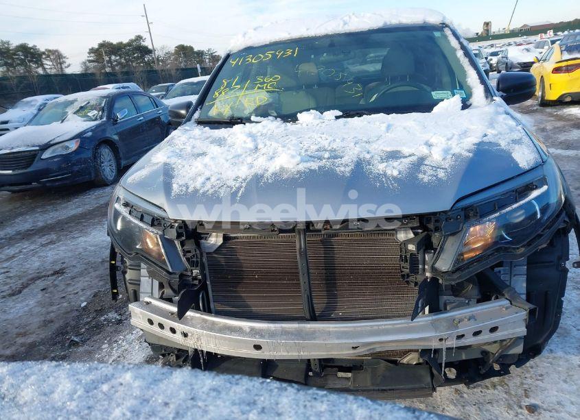 Photo 12 of 2018 Honda Pilot LX (VIN 5FNYF6H12JB064996)