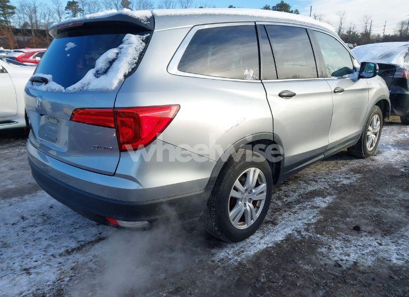 Photo 4 of 2018 Honda Pilot LX (VIN 5FNYF6H12JB064996)