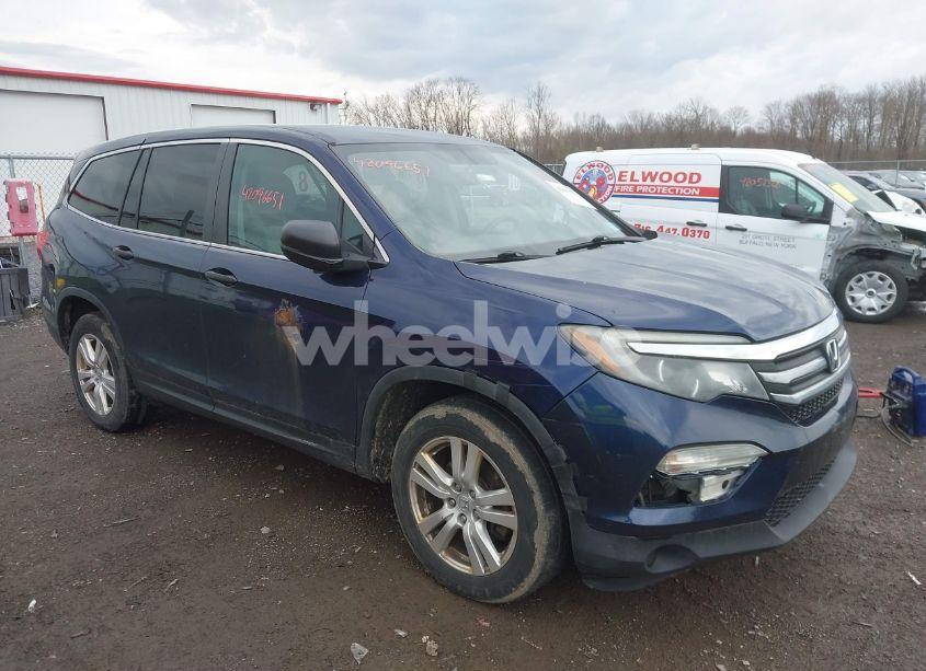 2016 Honda Pilot LX (VIN 5FNYF6H13GB061503) main photo