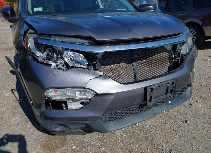 Photo 6 of 2016 Honda Pilot LX (VIN 5FNYF6H13GB079158)