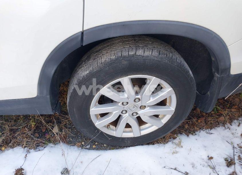 Photo 20 of 2019 Honda Pilot LX (VIN 5FNYF6H14KB037042)